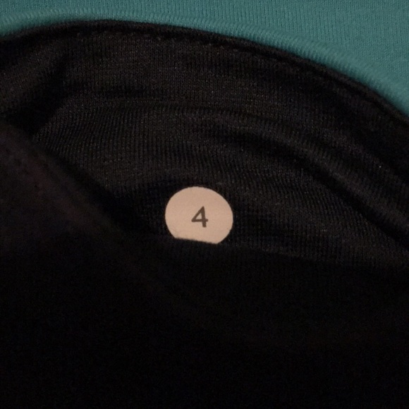 Lululemon size 4 shorts - Picture 2 of 4